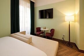 Honest Hotel Granada