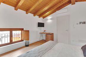 Bergamo Center -Rooms