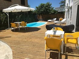 No1 Stylish Beach House With Pool