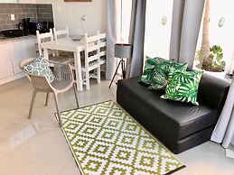 No1 Stylish Beach House With Pool