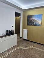 Genova Gold Rooms