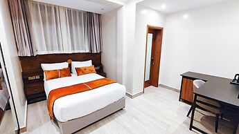 Akira Hotel