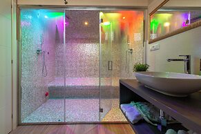 4 Star Suite SPA
