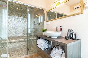 4 Star Suite SPA