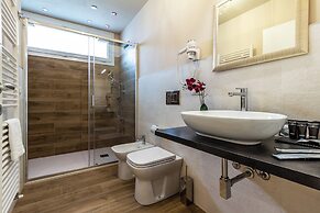 4 Star Suite SPA