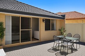 Stylish Queens Park Stay