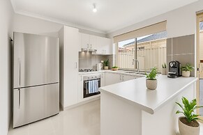 Stylish Queens Park Stay