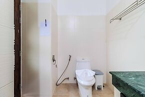 2BR with Pool Near Beaches V267