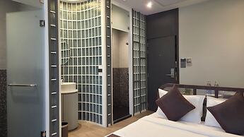 Warm Pillow Hotel Bangkok
