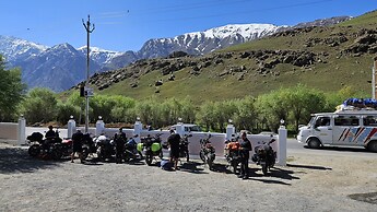 D Royal Ladakh Hotel and Restaurant