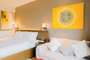 Hotel Residences at Acqua