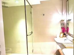 Hotel Residences at Acqua