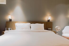 Hotel Residences at Acqua