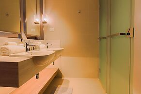 Hotel Residences at Acqua