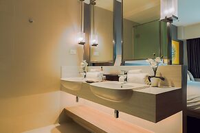 Hotel Residences at Acqua