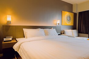 Hotel Residences at Acqua