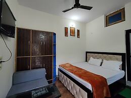 Sri Shakti Hotel & Restaurant