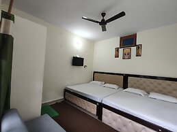 Sri Shakti Hotel & Restaurant