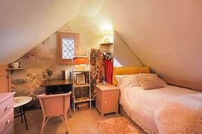 Artists Hideaway in Cowfold