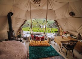 Romantic Lakeview Dome