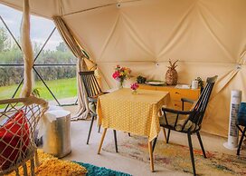 Romantic Lakeview Dome