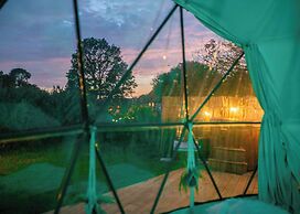 Romantic Lakeview Dome