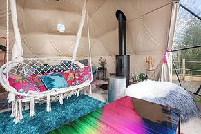 Romantic Lakeview Dome