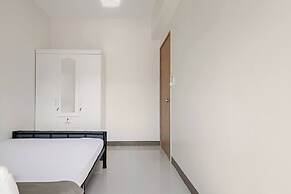 Near SM BF & Shopwise Slex Accessible 2BR for 4