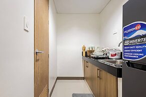 Near SM BF & Shopwise Slex Accessible 2BR for 4