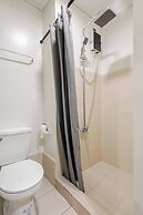 Near SM BF & Shopwise Slex Accessible 2BR for 4