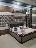 Hotel Sharma Guest House