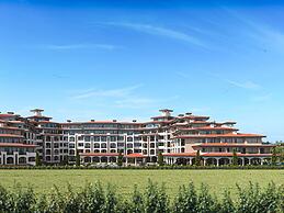 Sanders Solemare - Super 1 Bdr Apt With Balcony