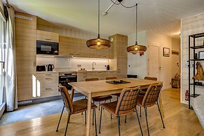 Chic Apartment With Balcony Near Chamonix Centre