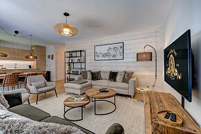 Chic Apartment With Balcony Near Chamonix Centre