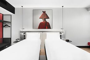 Radisson RED Auckland