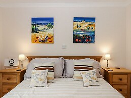 8 Thurlestone Rock