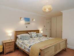 8 Thurlestone Rock