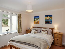 8 Thurlestone Rock