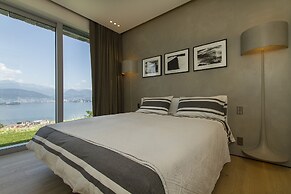 Modern Oasis Overlooking Lake Maggiore