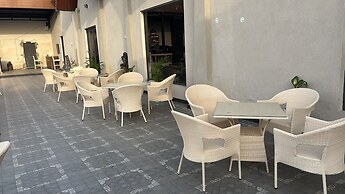Ambaram Hotel & Resort