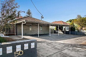 Prickly Pear Stays in Adamstown, 1-br