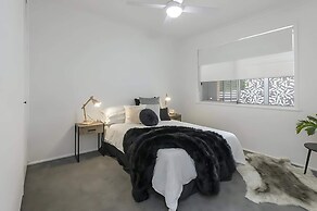 Prickly Pear Stays in Adamstown, 1-br