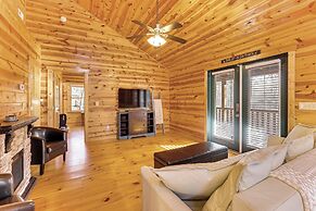 Fish & Hike: Wooded Circle P Cabin in Murphy