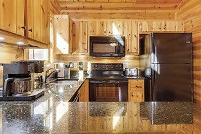 Fish & Hike: Wooded Circle P Cabin in Murphy