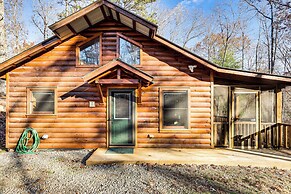 Fish & Hike: Wooded Circle P Cabin in Murphy
