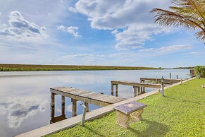 Unwind Poolside + Walk to Lake! Okeechobee Getaway