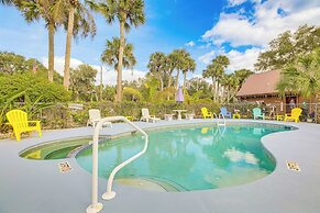 Unwind Poolside + Walk to Lake! Okeechobee Getaway