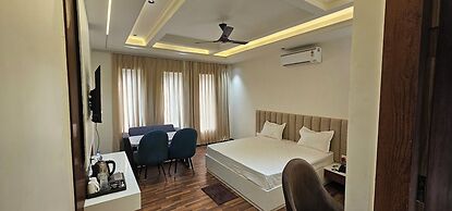 Hotel Sharanga