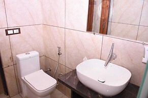 Hotel Rajhans Regency