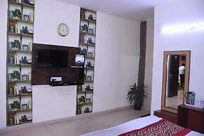 Hotel Rajhans Regency